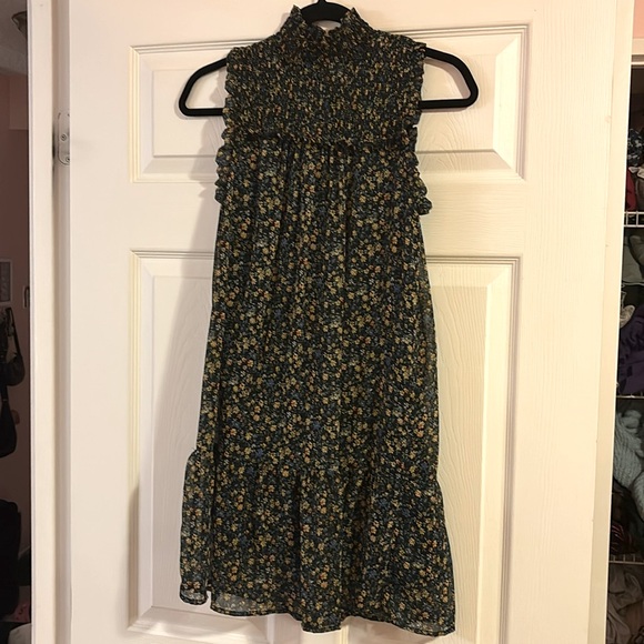 Floral from Wild Fable bought at Target. - Picture 1 of 2